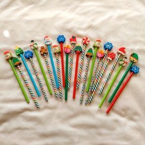 Children Pencils & Erasers (22) Colored Pencils with Christmas Character Eraser